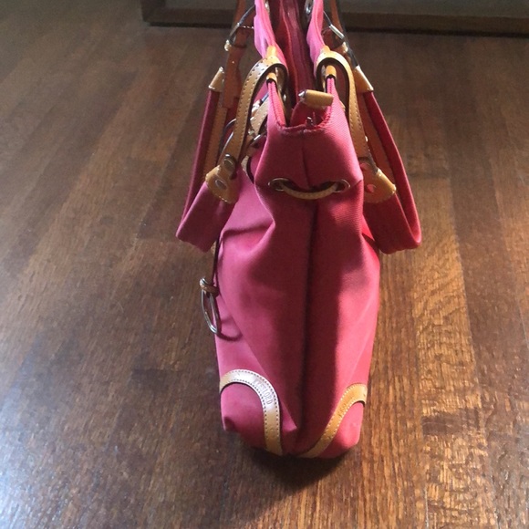 Kesslord Women bucket handbag - perfect for travel - Picture 4 of 12